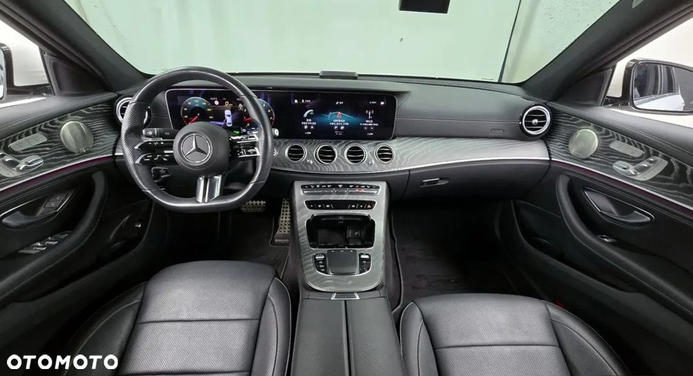 Mercedes-Benz Klasa E 300 9G-TRONIC - 6