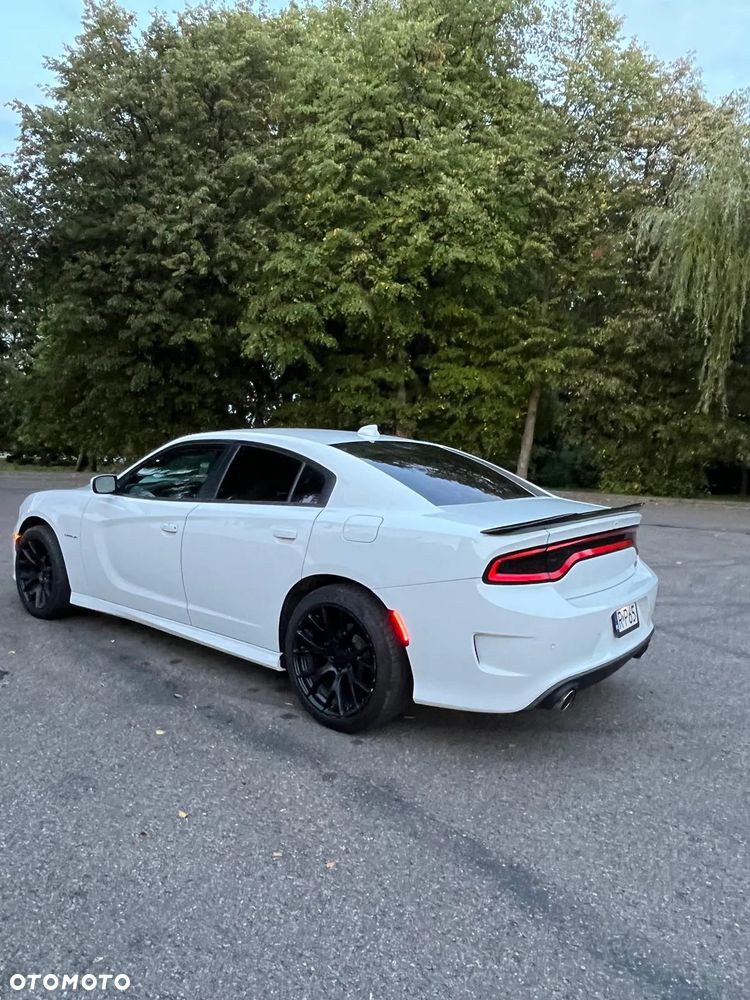 Dodge Charger - 2