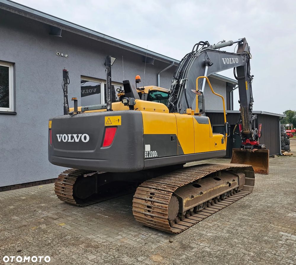 Volvo EC 220DL - 3