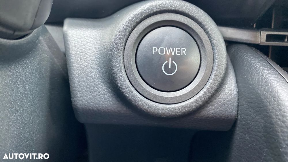 Toyota C-HR 2.0 HEV 197 CP 4x2 CVT Dynamic - 15