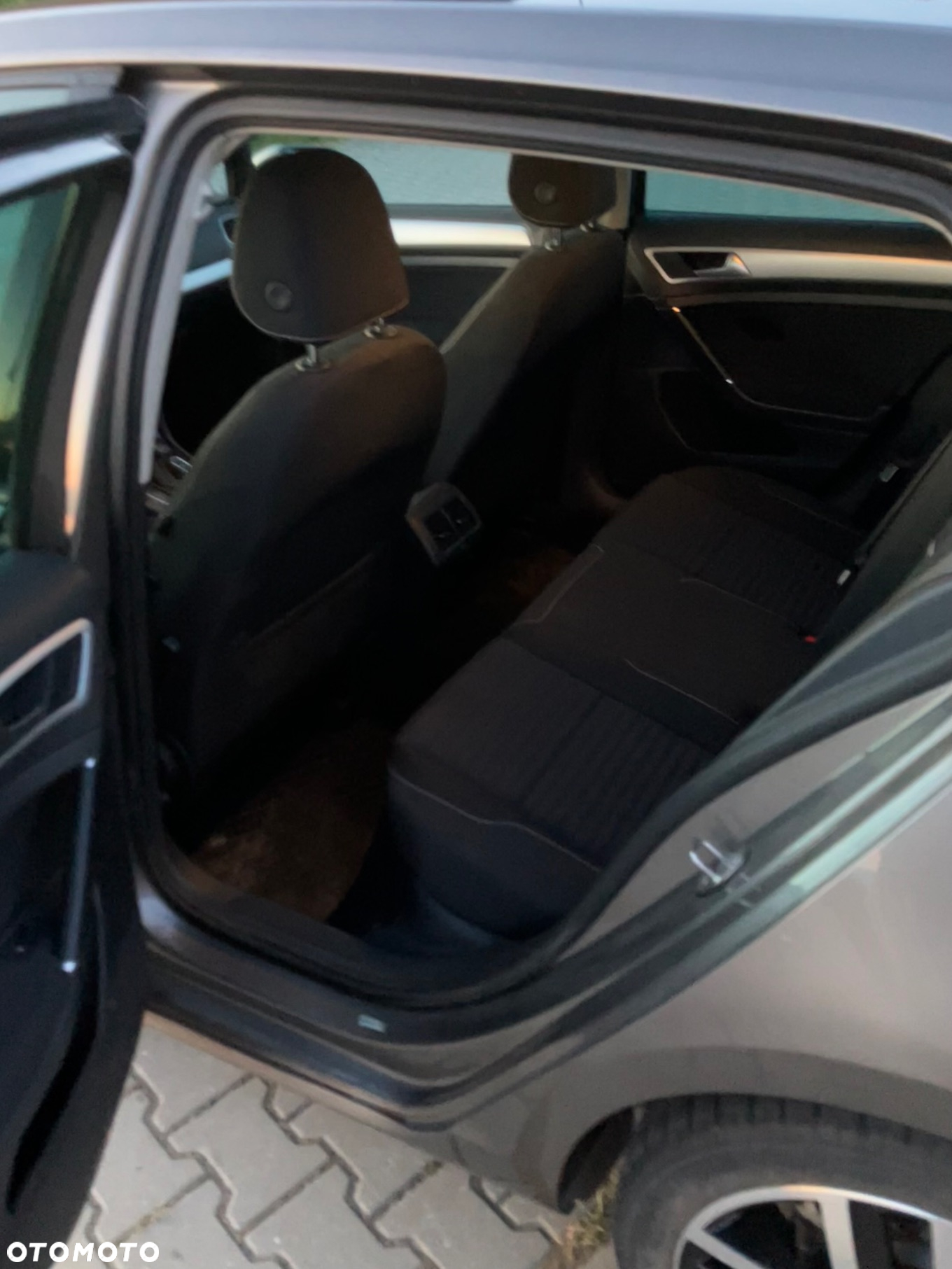Volkswagen Golf - 6