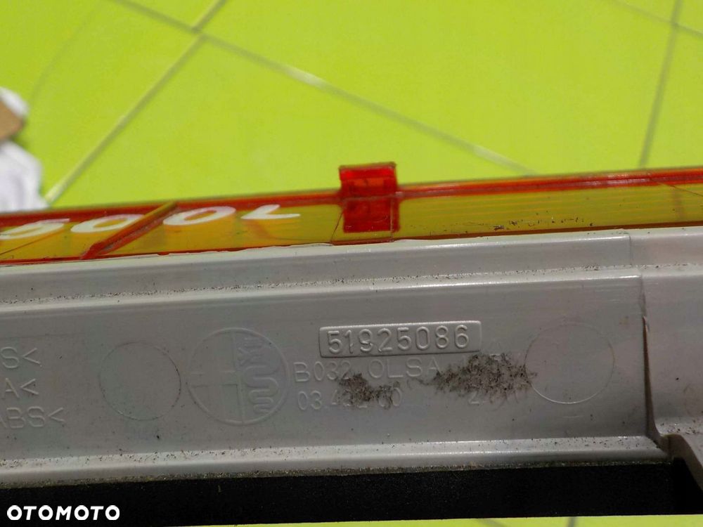 FIAT 500L 14r HB 5D swiatlo lampa STOP 51925086 - 15