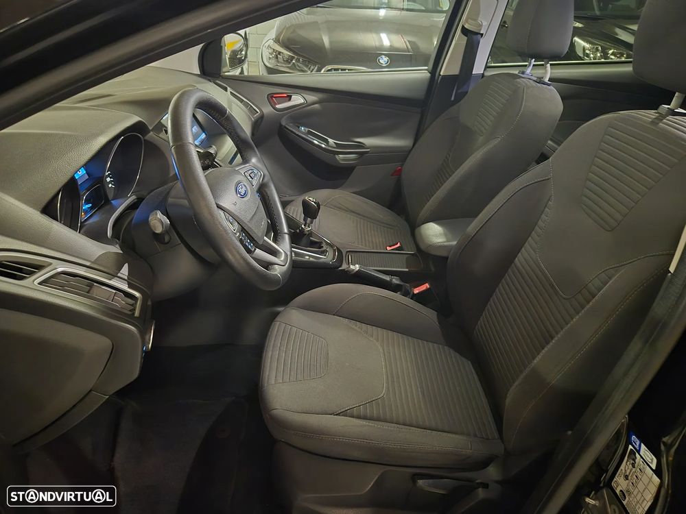 Ford Focus SW 1.5 TDCi Titanium - 17