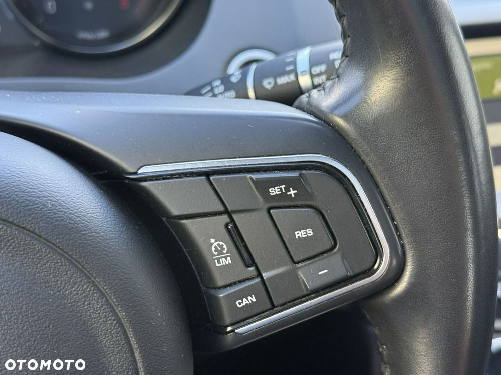 Jaguar E-Pace 2.0 i4P AWD R-Dynamic S - 30