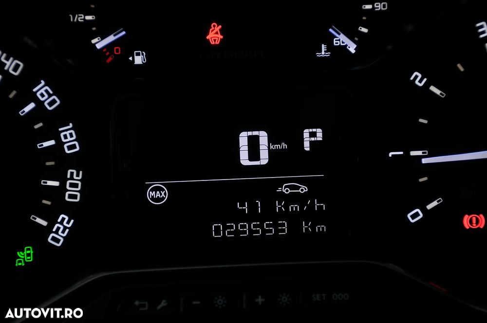 Citroën C3 1.2 PureTech S&S EAT Shine - 36