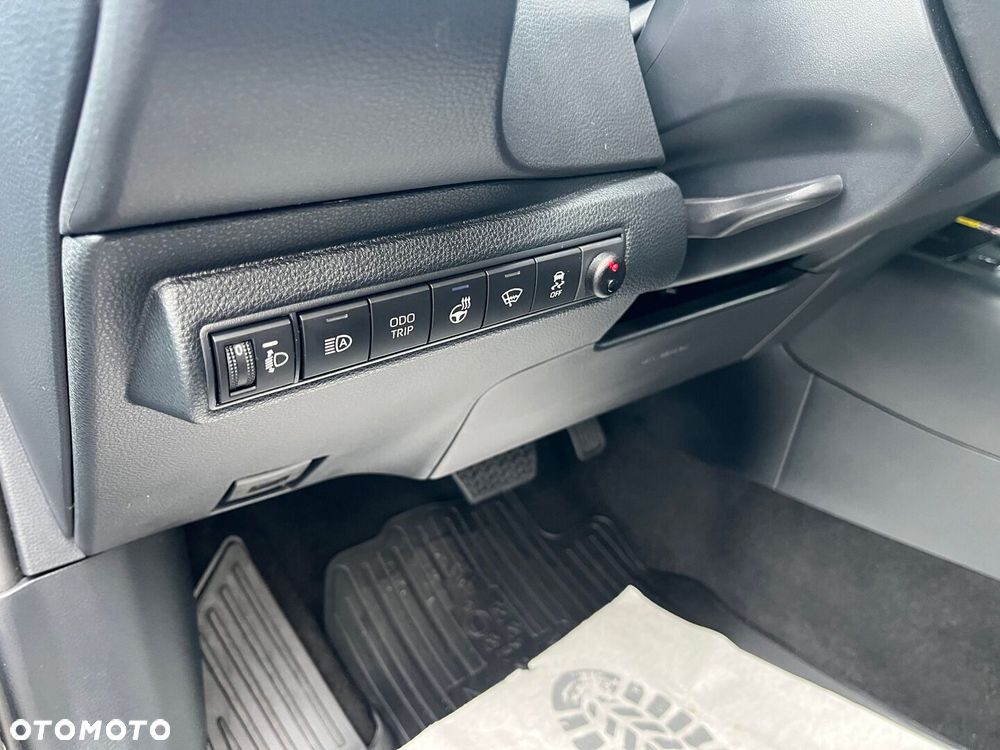 Toyota Corolla 1.8 Hybrid Comfort - 24