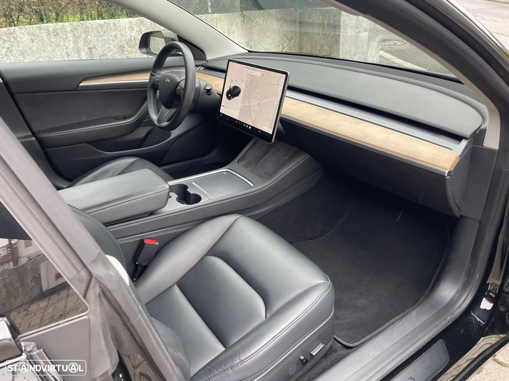 Tesla Model 3 Standard Range Plus RWD - 24