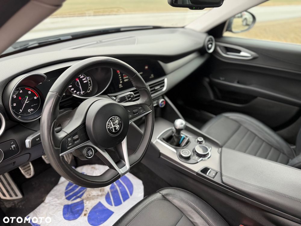 Alfa Romeo Giulia 2.2 Super - 21