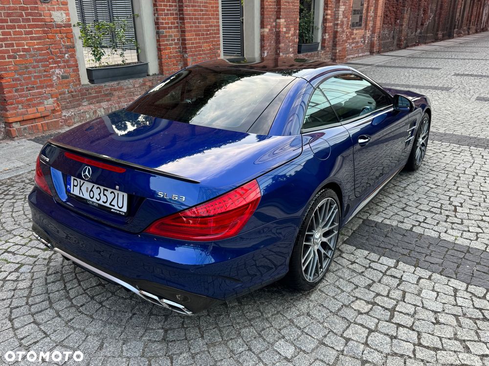Mercedes-Benz SL 63 AMG - 10