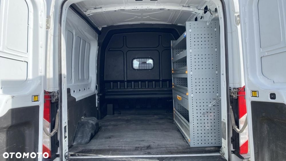 Ford Transit - 12