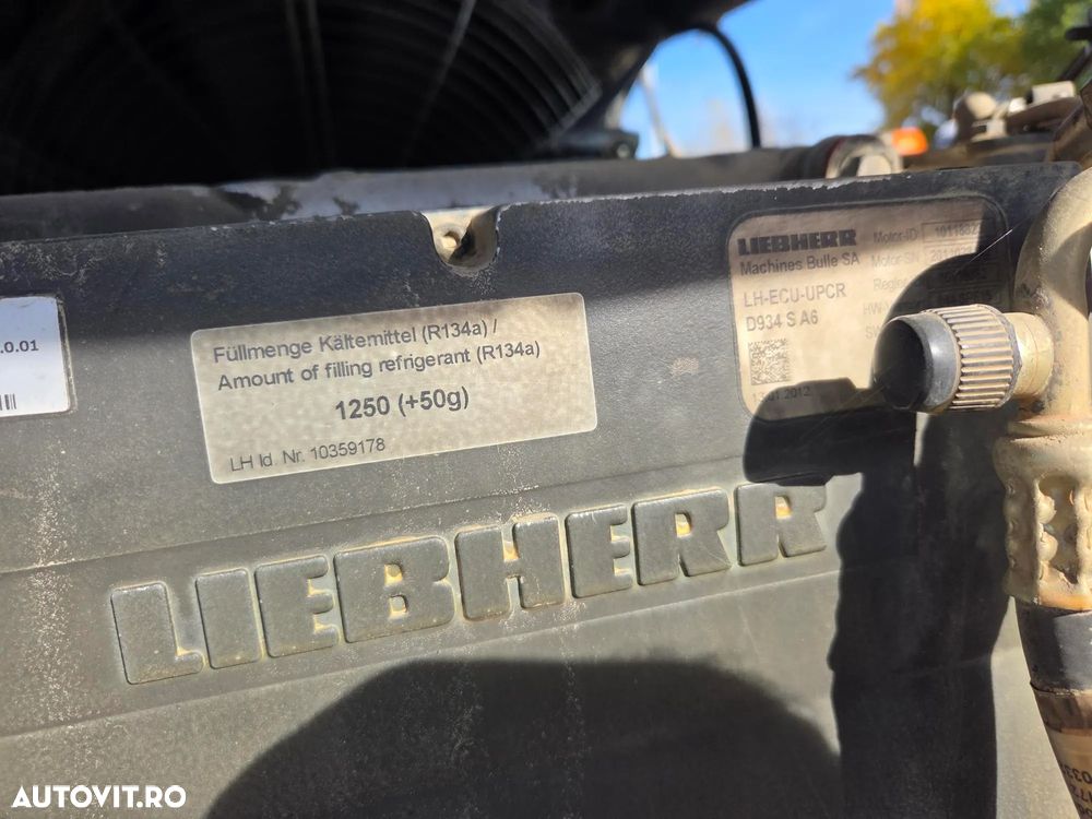Liebherr 542, Cupa 3mc, 2012, 10.738h, Anv 20,5R25-50% ok, Masa operationala 16t, Aer conditionat, transmisie hidrostatica, STARE BUNA-PROMOTIE 34900 EUR+Tva - 18