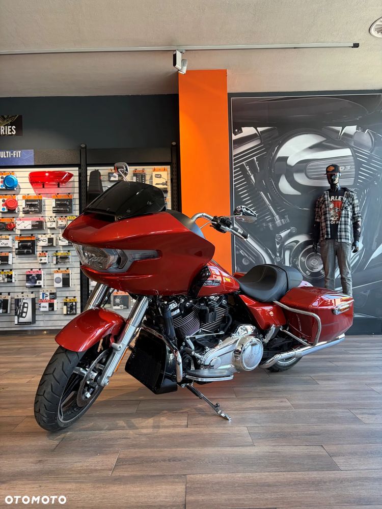 Harley-Davidson Touring Road Glide - 3