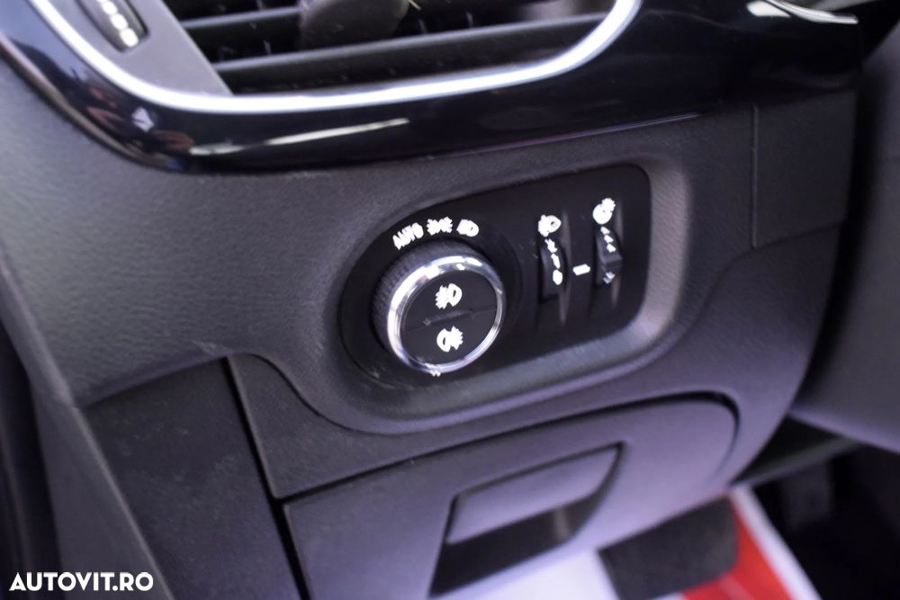 Opel Astra 1.5 D Start/Stop Sports Tourer Automatik Elegance - 13