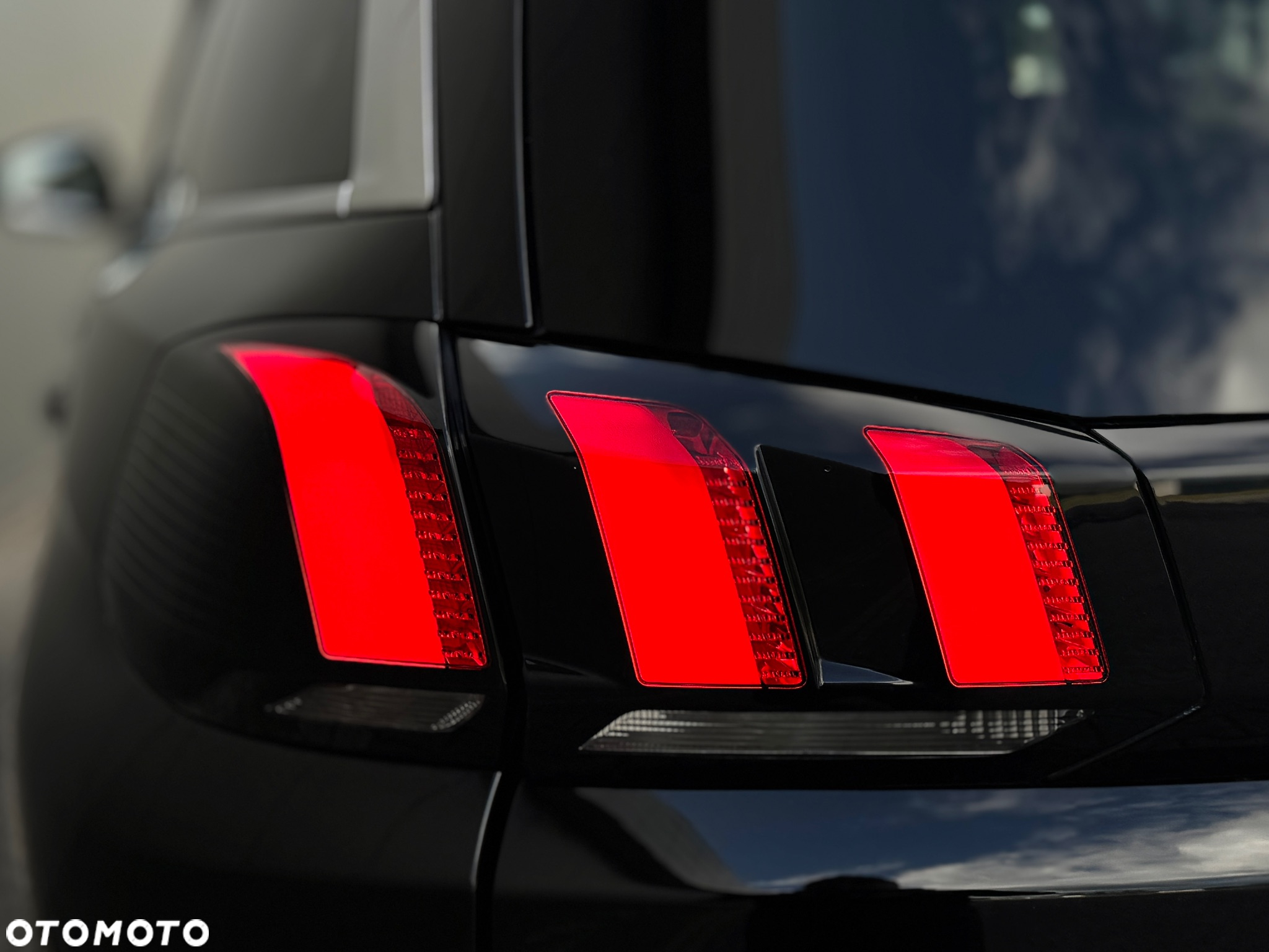 Peugeot 5008 BlueHDI 180 EAT8 GT - 32