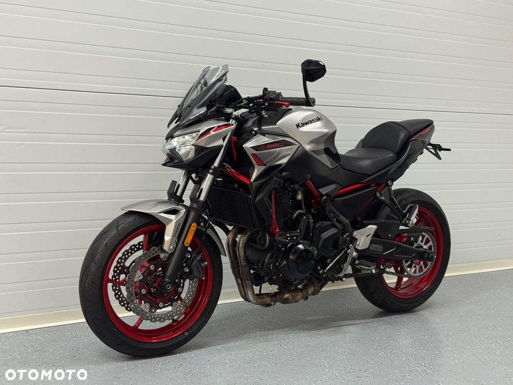 Kawasaki Z 650 - 15