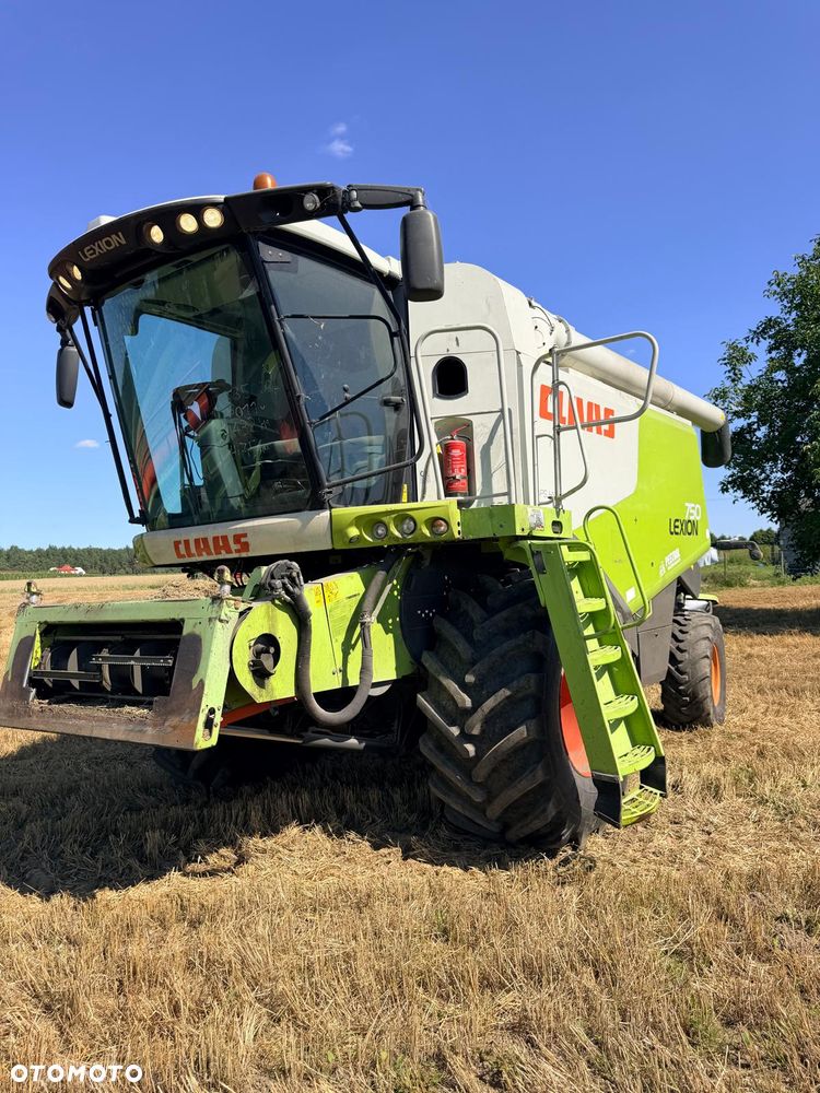 Claas LEXION 750 APS HYBRID - 13