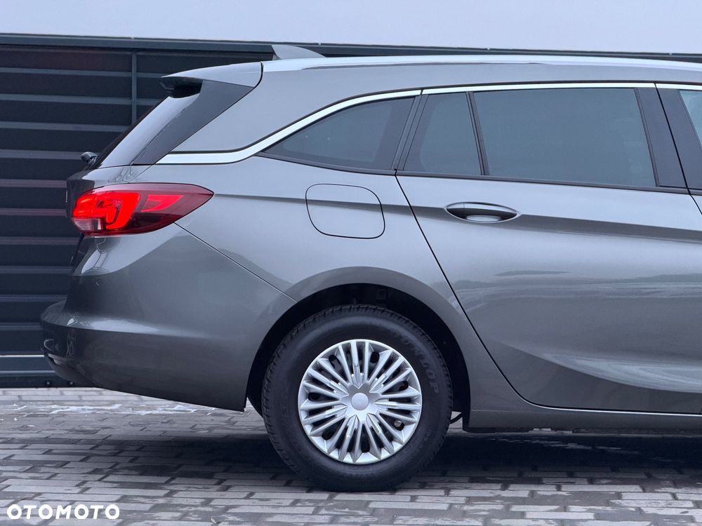 Opel Astra 1.4 T GPF Dynamic S&S - 36