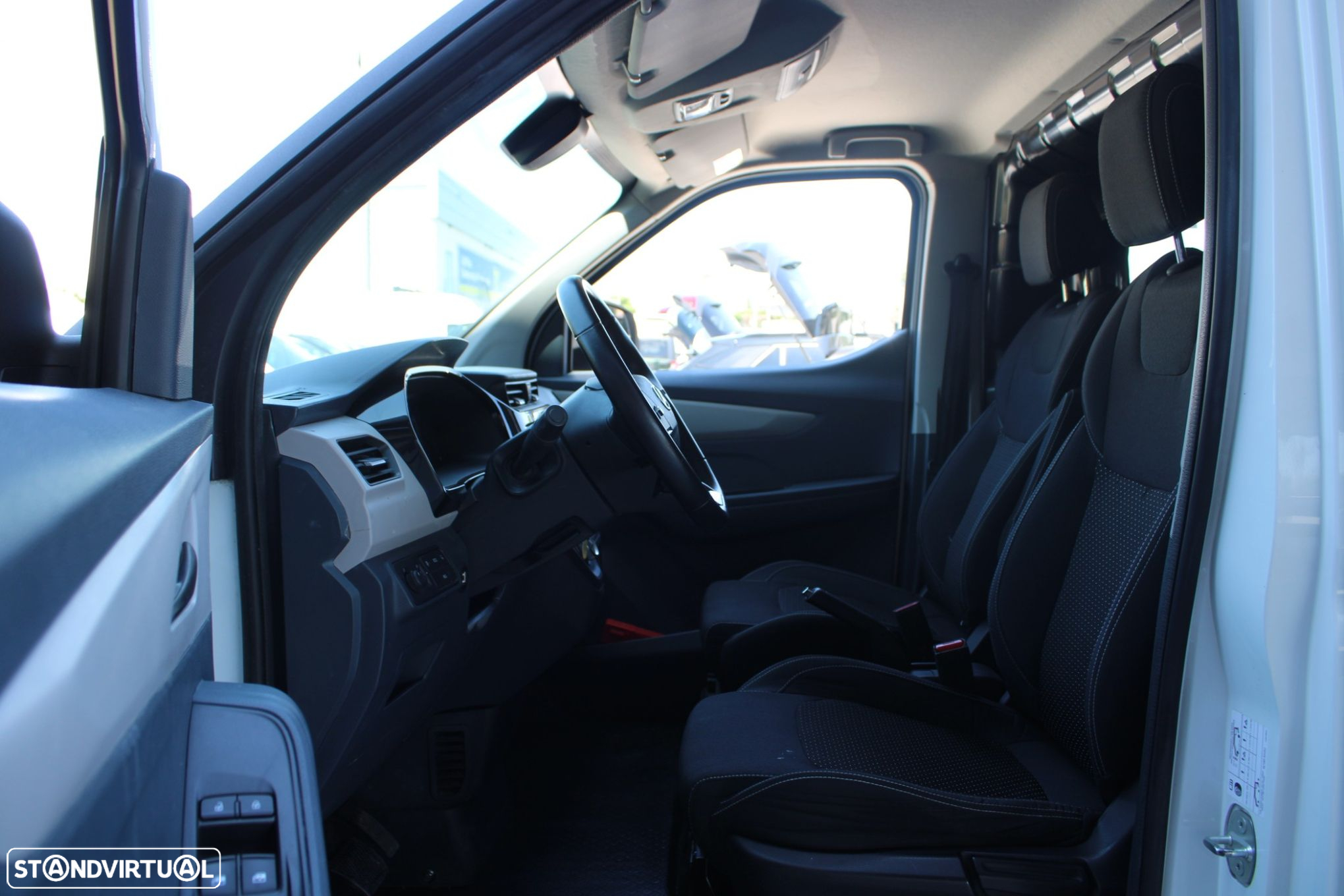 Maxus eDeliver 3 35 kWh SWB - 11