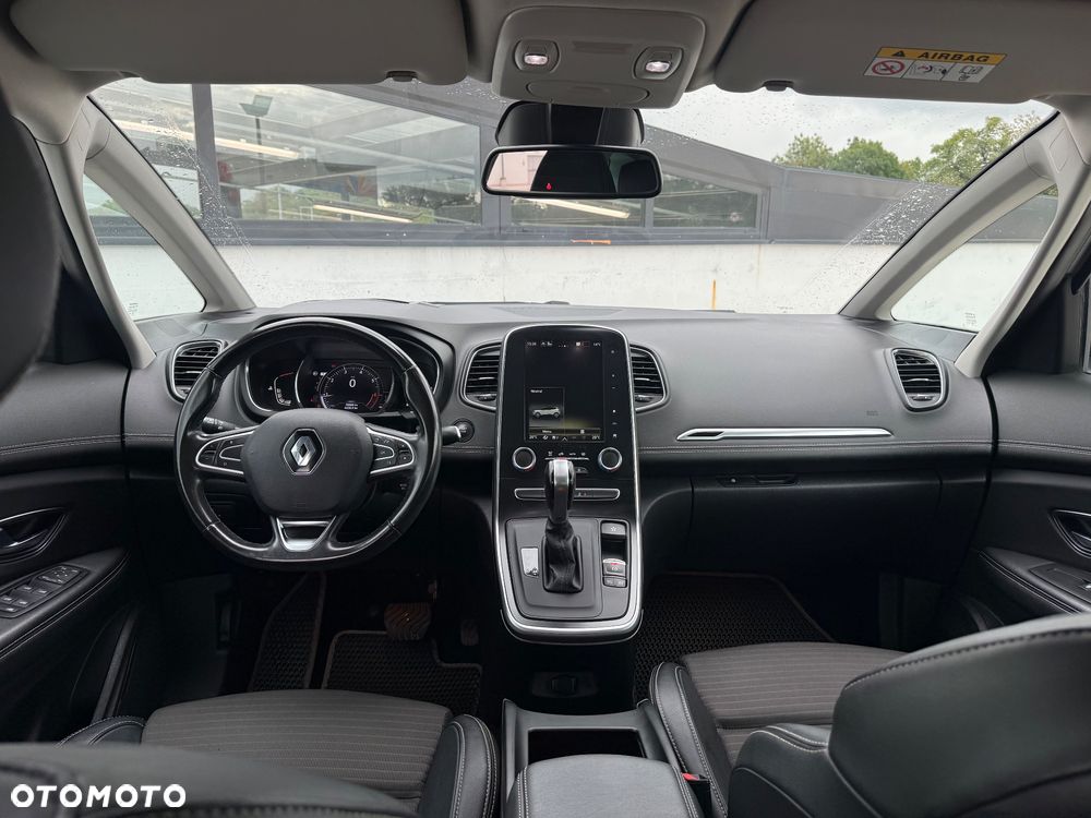 Renault Scenic TCe 140 GPF EDC BLACK EDITION - 26