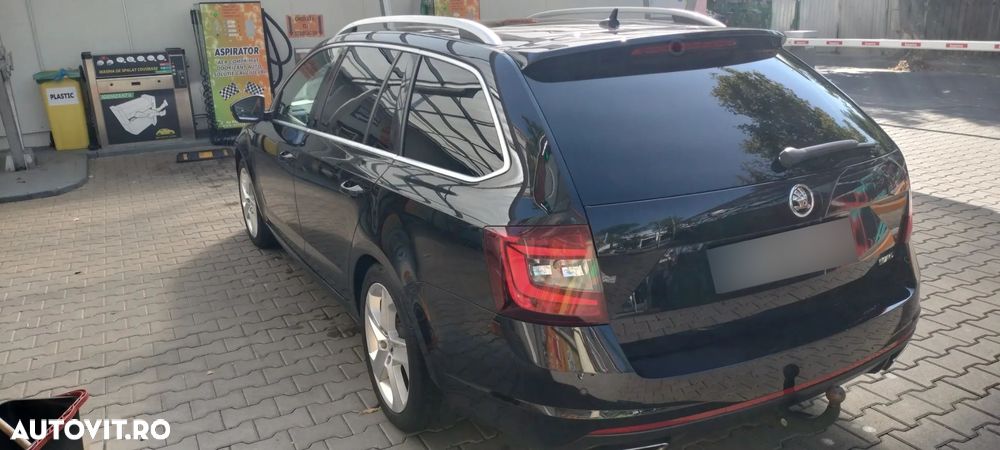 Skoda Octavia 2.0 TDI DSG RS - 3