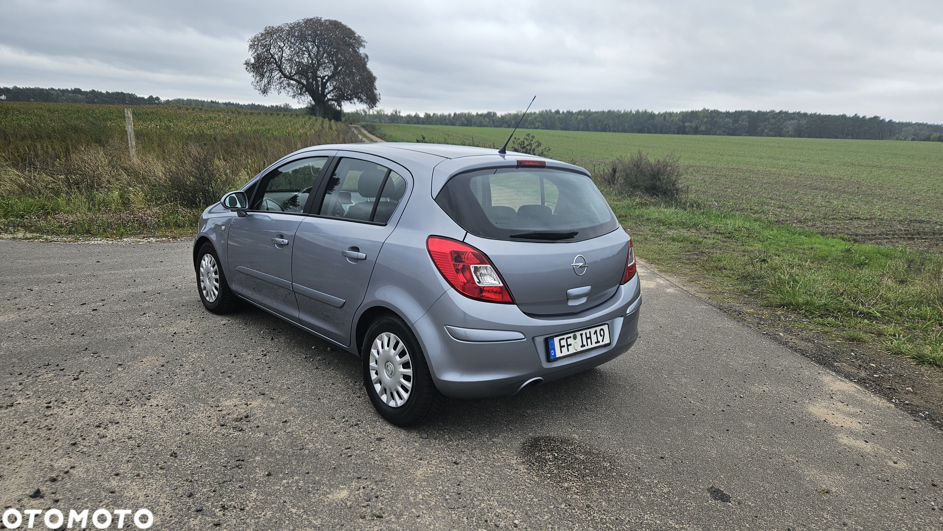 Opel Corsa 1.2 16V Cool - 4