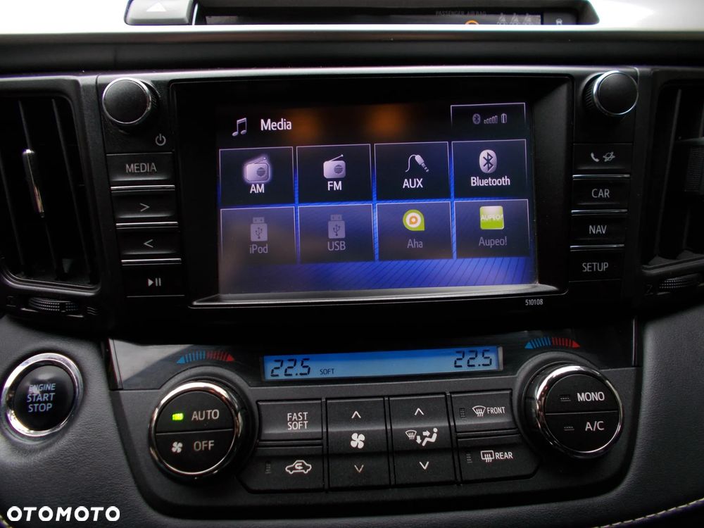 Toyota RAV4 - 8