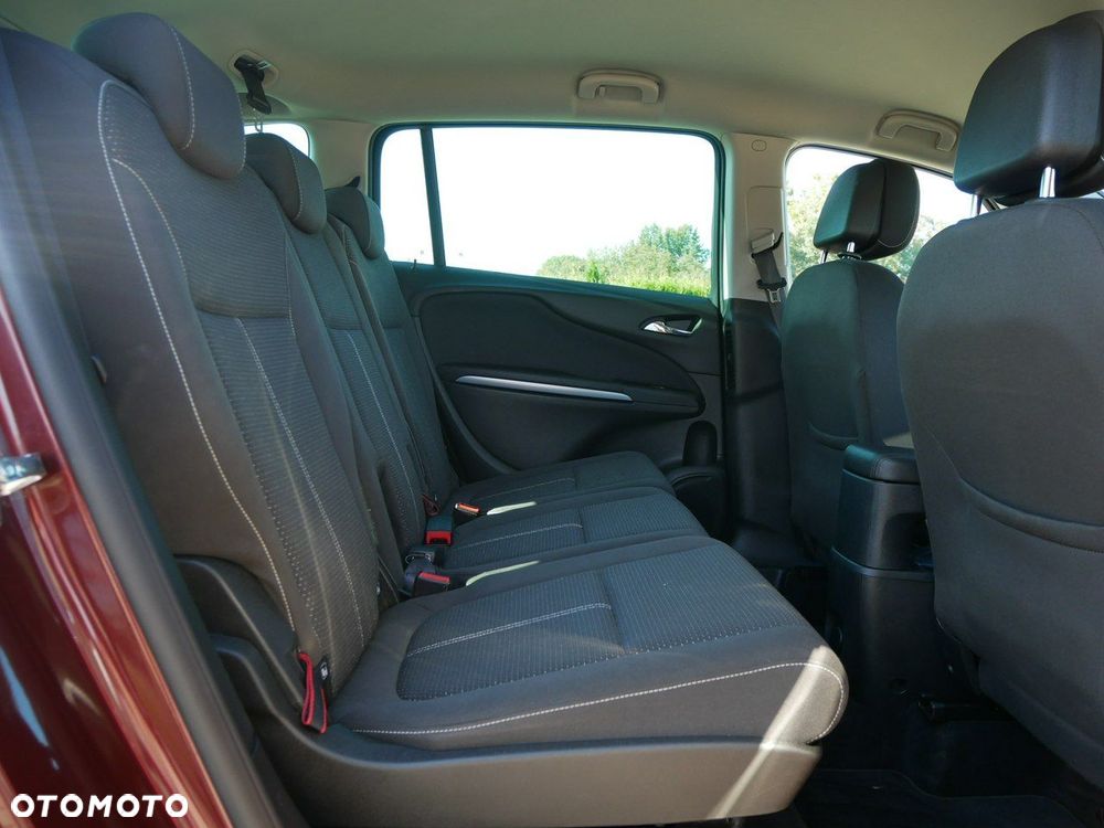 Opel Zafira - 26
