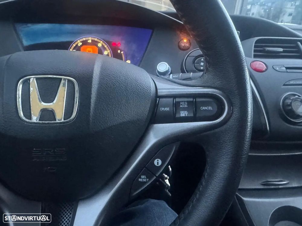 Honda Civic 1.4 i-VTEC Sport - 33