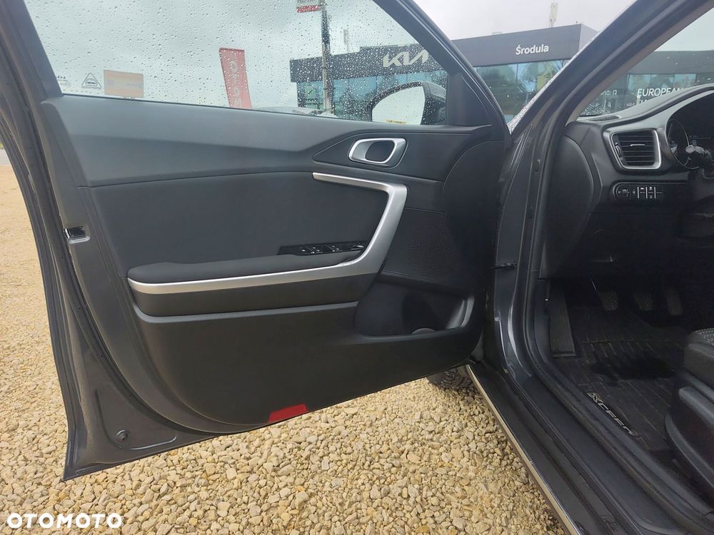 Kia XCeed 1.5 T-GDI M - 12