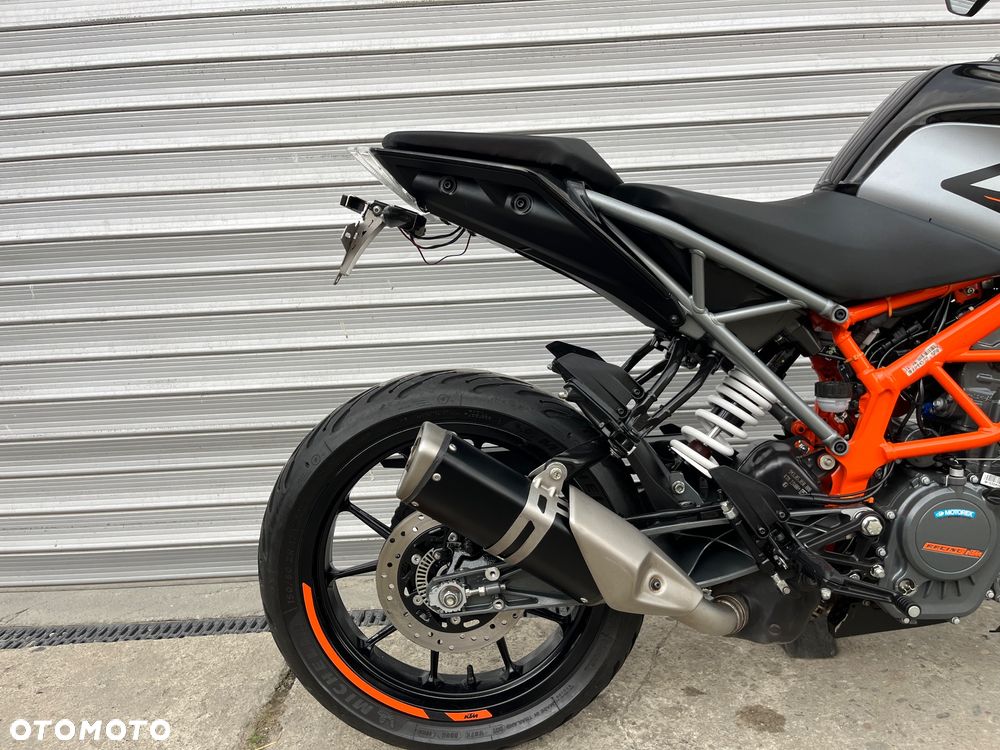 KTM Duke - 18