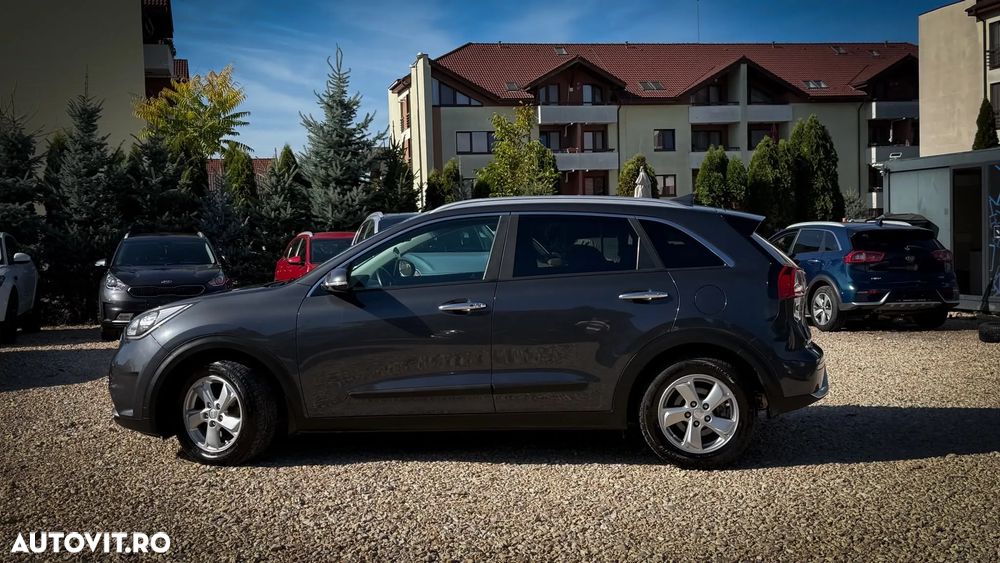 Kia Niro 1.6 GDI HEV 2WD OPF Aut. Edition 7 - 4