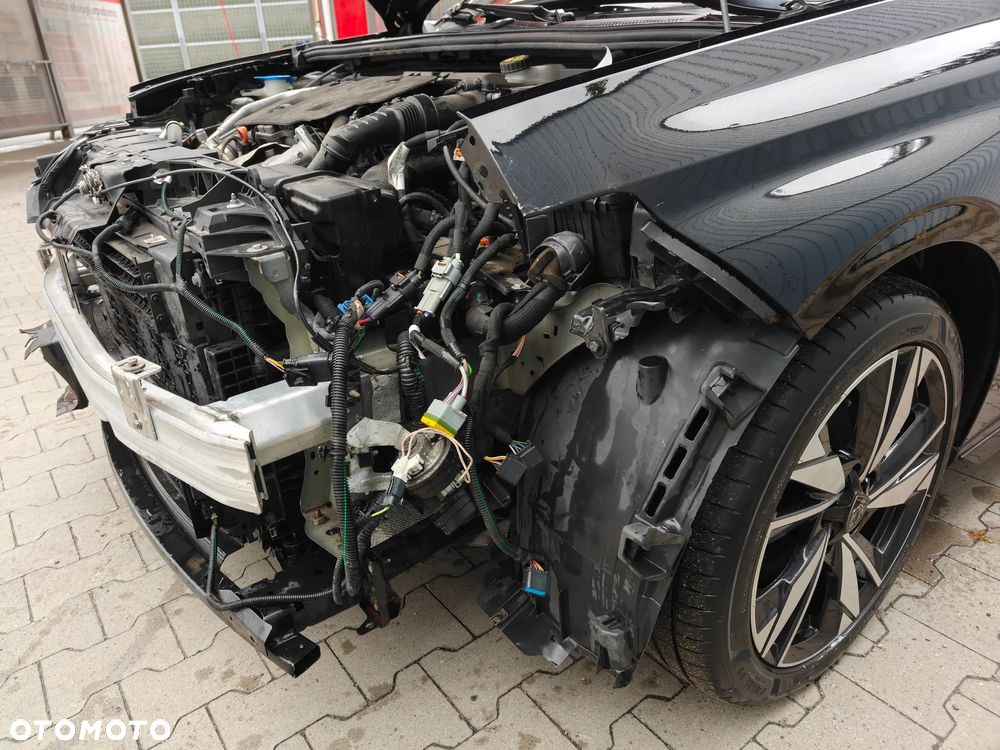 Peugeot 308 BlueHDi FAP 130 EAT8 Stop & Start GT - 9