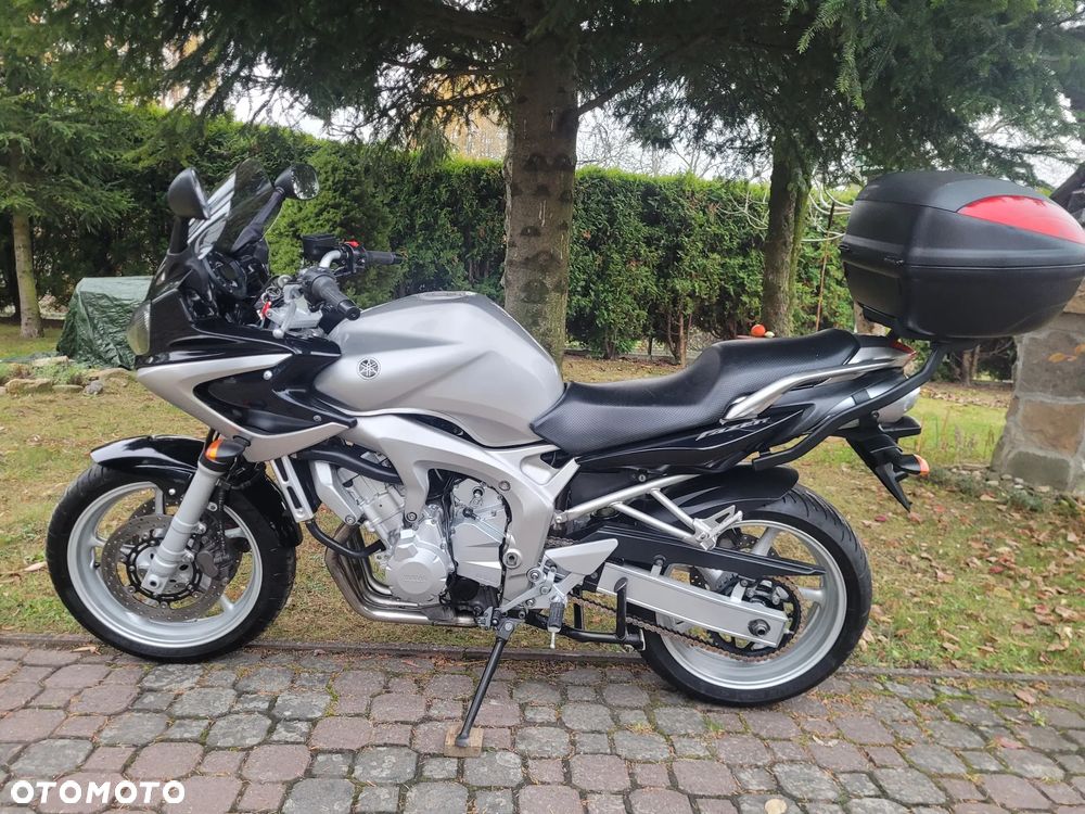 Yamaha FZ6 - 15