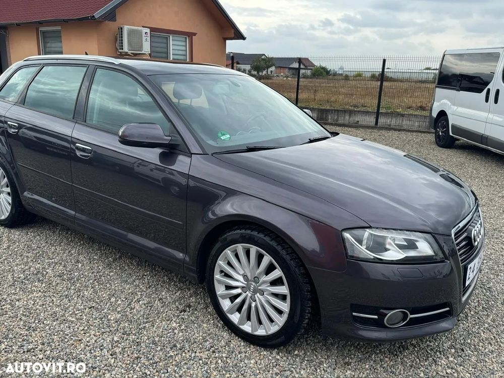 Audi A3 1.4 TFSI Sportback Ambiente - 2