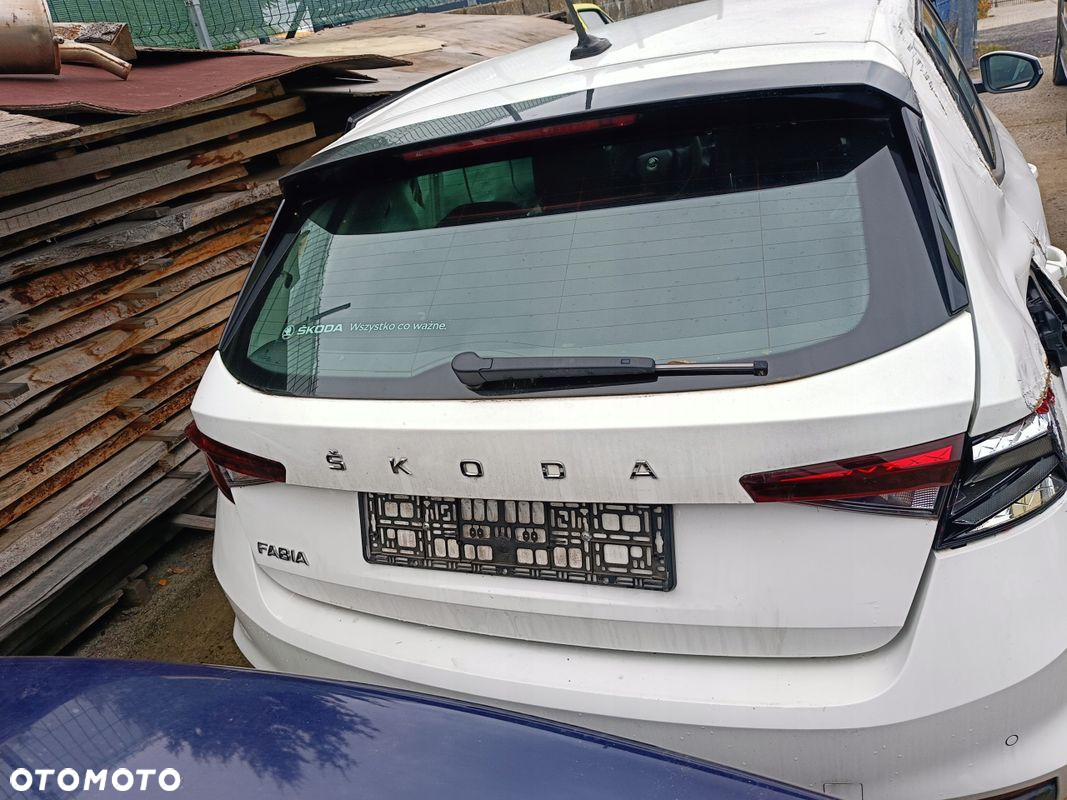 SKODA FABIA IV 1,0MPI KOLEKTOR SSĄCY 05C129712E - 3