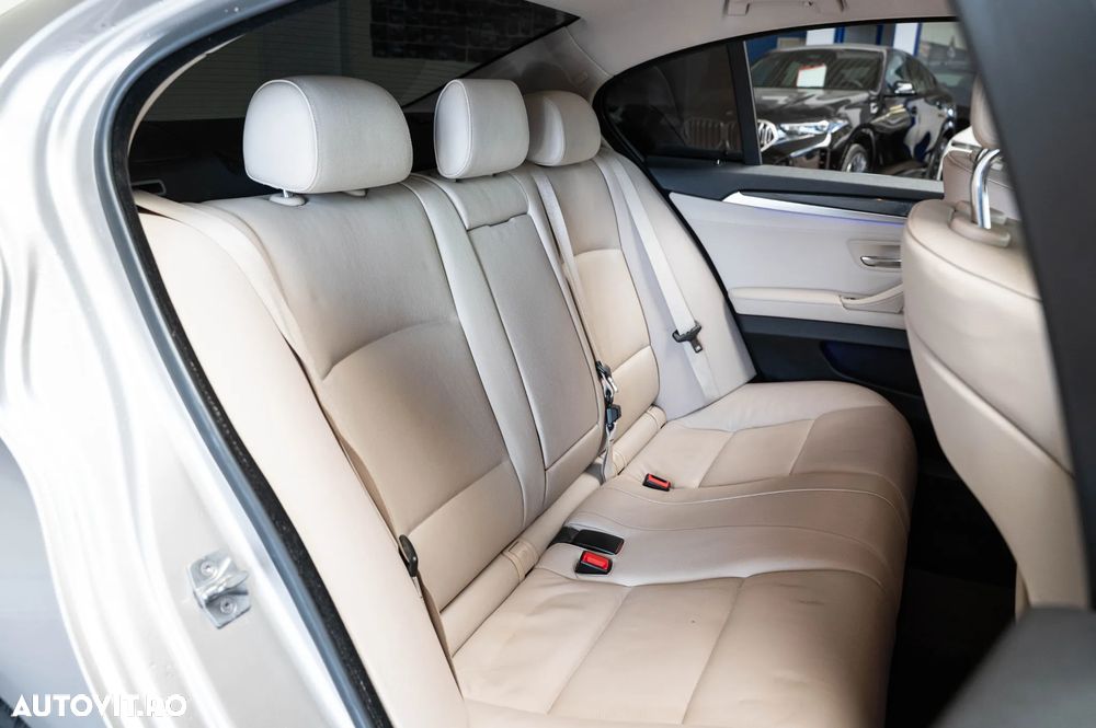 BMW Seria 5 525d Aut. - 8