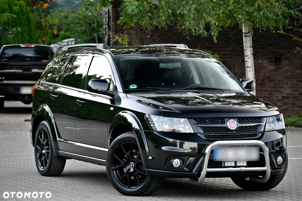Fiat Freemont 2.0 Multijet Black Code AWD - 3