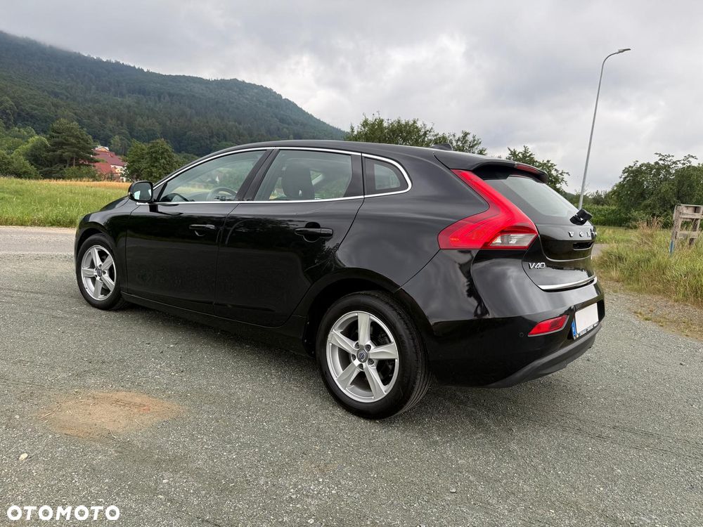 Volvo V40 D2 Momentum - 12