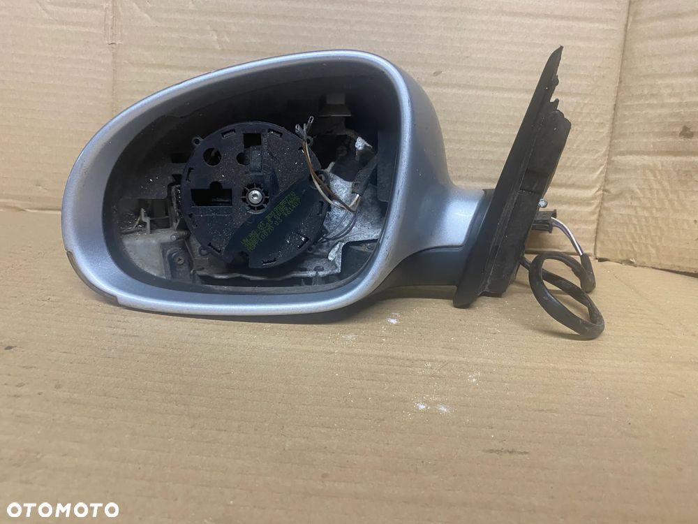 LUSTERKO LEWE 7PIN VOLKSWAGEN VW PASSAT B5 3B0857933B - 1