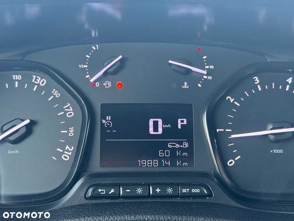 Peugeot Expert - 13
