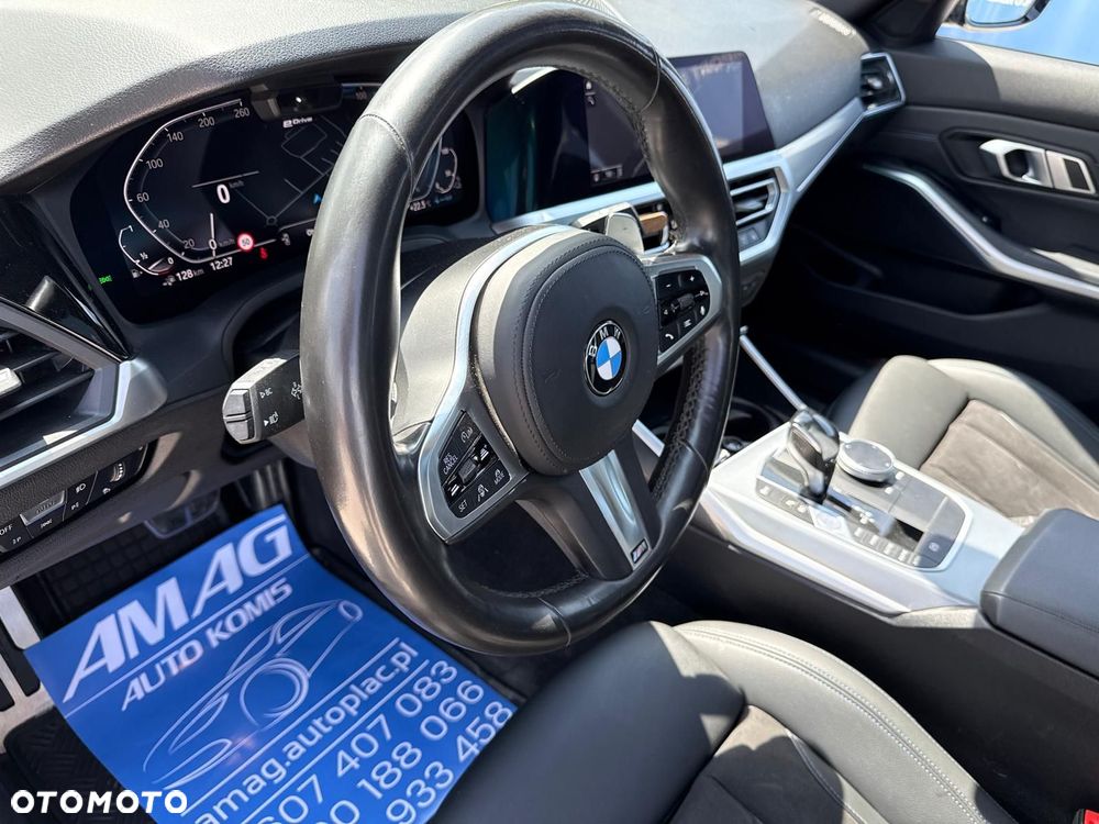 BMW Seria 3 330e M Sport sport - 17