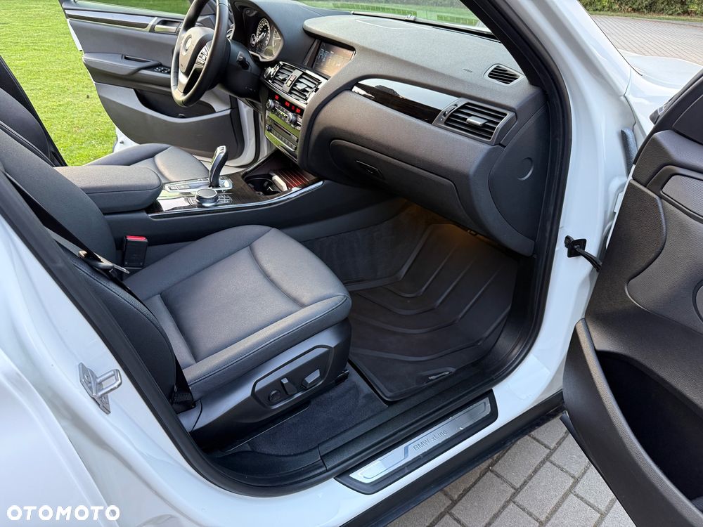 BMW X3 xDrive28i Sport-Aut xLine - 39