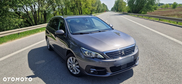 Peugeot 308 1.2 PureTech Allure S&S EAT8