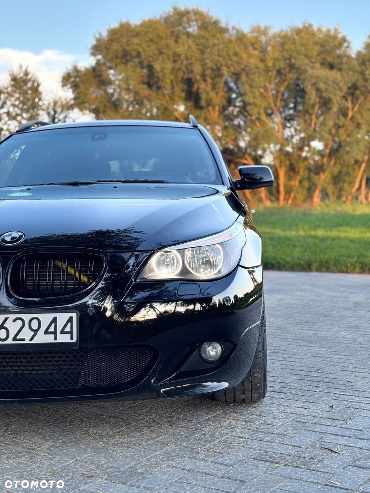 BMW Seria 5 525d - 2