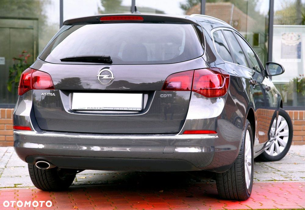 Opel Astra 2.0 CDTI Automatik Exklusiv - 24