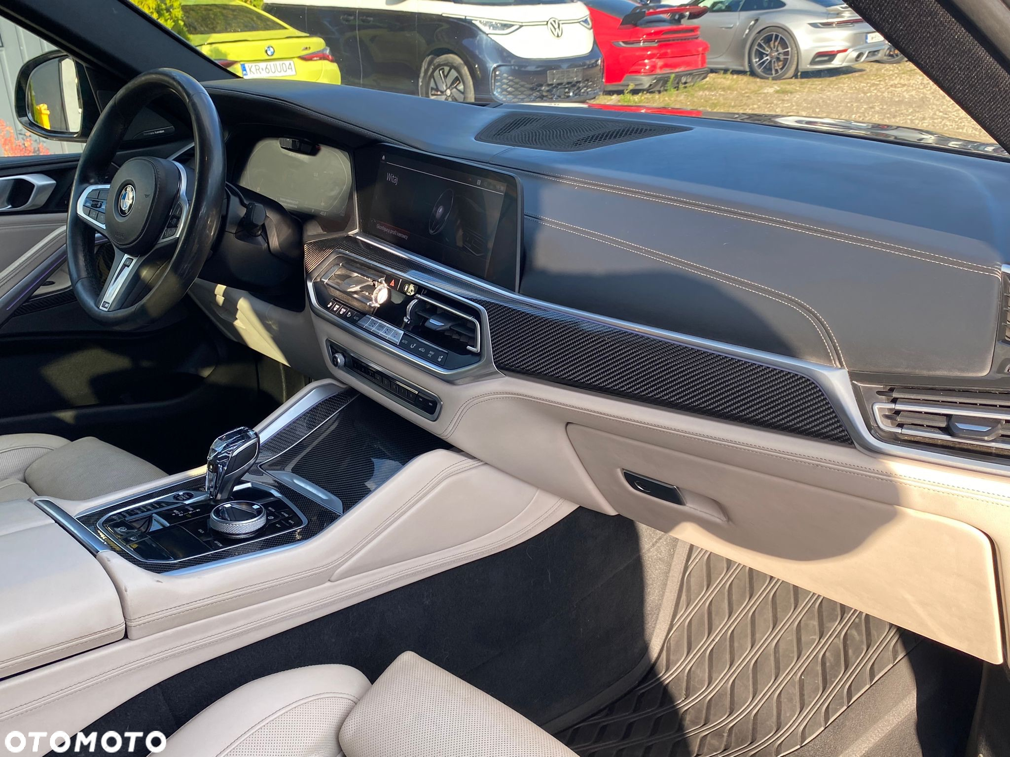 BMW X6 M50i - 25
