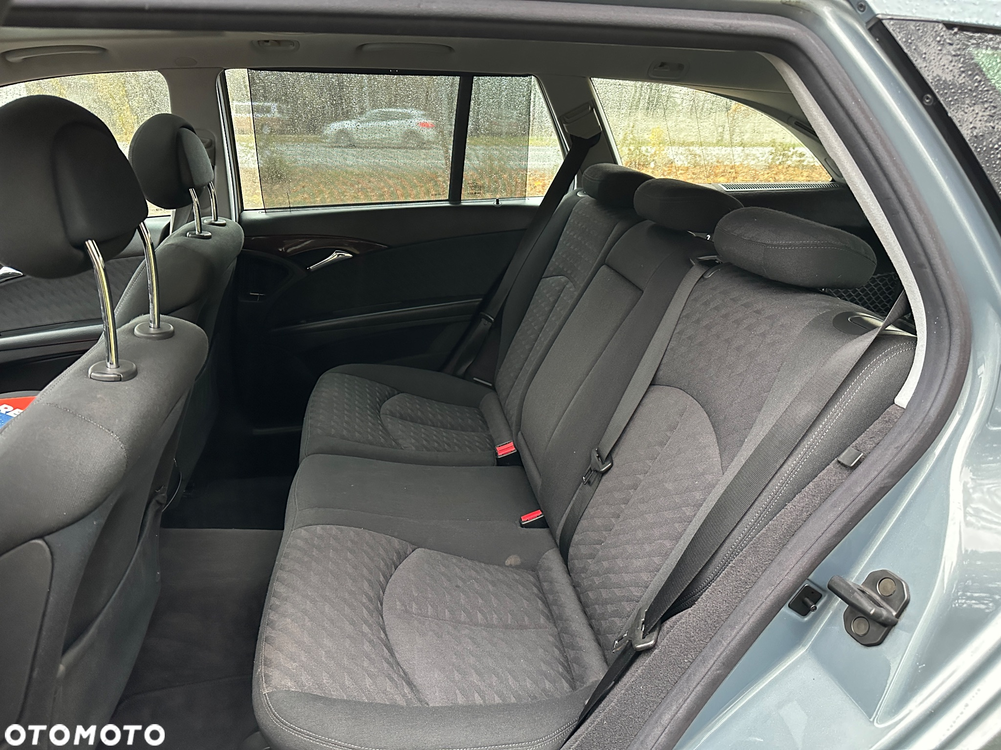 Mercedes-Benz Klasa E 200 T Kompressor Automatik Classic - 31