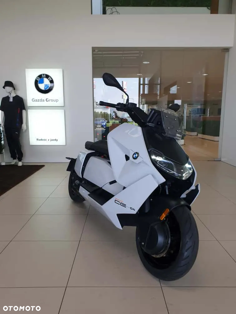 BMW CE 04 - 6