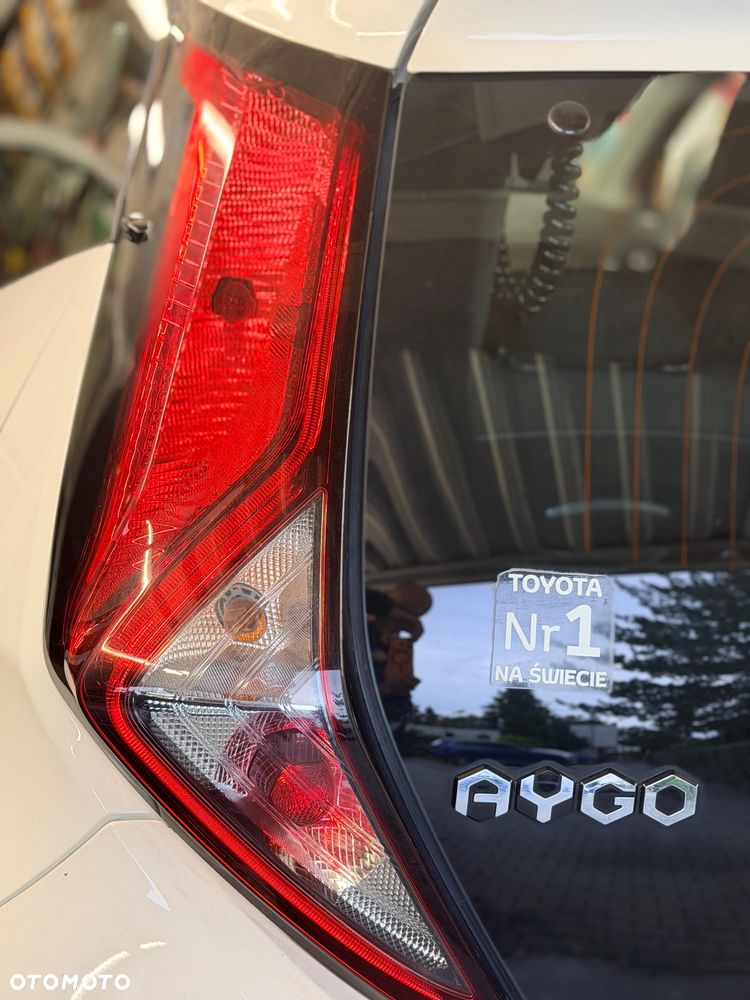 Toyota Aygo 1.0 VVT-i Color Edition - 10