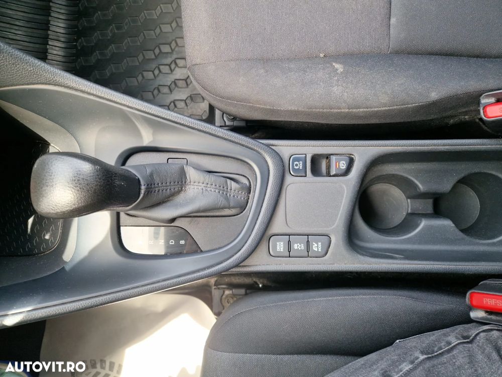 Toyota Yaris 1.5 VVT-i HSD Eco - 18